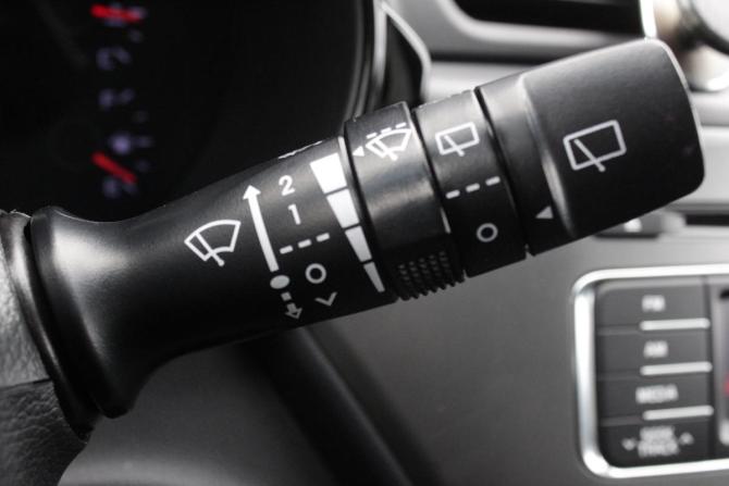 Kia Rio III Рестайлинг с пробегом 2017 года, цена 1 060 000 рублей, 173200 км, хэтчбек, Автокод Объявления