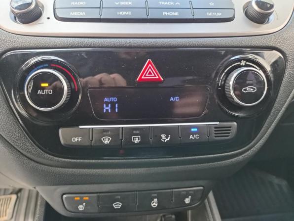 Hyundai Solaris II с пробегом 2019 года, цена 1 407 000 рублей, 137896 км, седан, Автокод Объявления