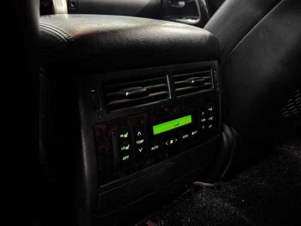 Toyota Land Cruiser 200 Series Рестайлинг 1 с пробегом 2013 года, цена 3 449 000 рублей, 237000 км, внедорожник, Автокод Объявления