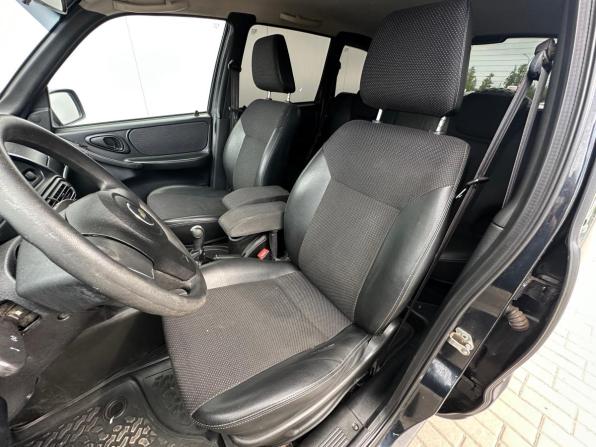 Chevrolet Niva I Рестайлинг с пробегом 2015 года, цена 682 000 рублей, 125000 км, внедорожник, Автокод Объявления
