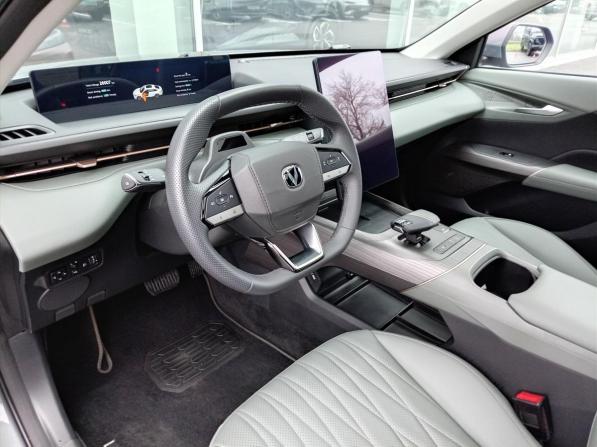 Changan Lamore с пробегом 2024 года, цена 2 040 000 рублей, 26006 км, седан, Автокод Объявления