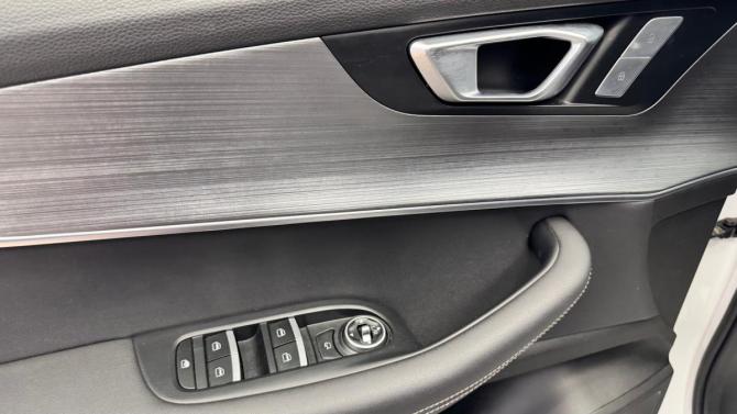 Chery Tiggo 7 Pro Plug-in Hybrid с пробегом 2023 года, цена 2 500 000 рублей, 28824 км, внедорожник, Автокод Объявления