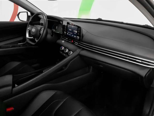 Hyundai Elantra VII (CN7) Рестайлинг с пробегом 2024 года, цена 1 884 000 рублей, 47830 км, седан, Автокод Объявления