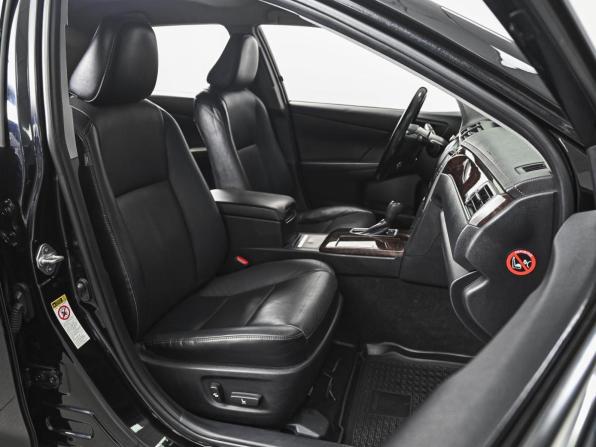 Toyota Camry VII (XV50) Рестайлинг 2 с пробегом 2018 года, цена 2 120 000 рублей, 290329 км, седан, Автокод Объявления
