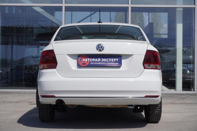 Volkswagen Polo V Рестайлинг с пробегом 2018 года, цена 840 000 рублей, 245992 км, седан, Автокод Объявления