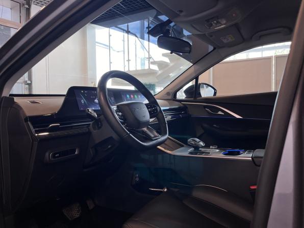 Omoda C5 I с пробегом 2024 года, цена 2 000 000 рублей, 43758 км, внедорожник, Автокод Объявления