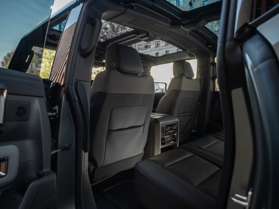 GMC Hummer EV Москва  - изображение 40