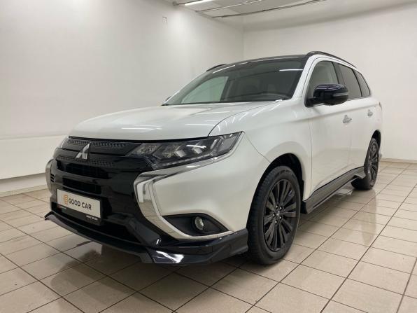 Mitsubishi Outlander III Рестайлинг 3 с пробегом 2022 года, цена 3 850 000 рублей, 900 км, внедорожник, Автокод Объявления