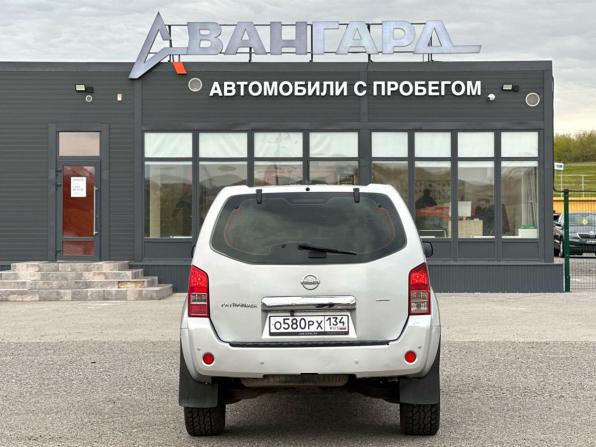 Nissan Pathfinder III с пробегом 2006 года, цена 910 000 рублей, 223213 км, внедорожник, Автокод Объявления