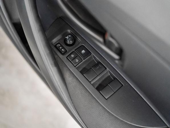 Toyota Corolla XII (E210) с пробегом 2019 года, цена 1 627 000 рублей, 125704 км, хэтчбек, Автокод Объявления