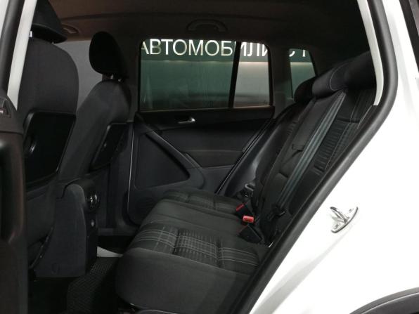 Volkswagen Tiguan I Рестайлинг с пробегом 2015 года, цена 1 270 000 рублей, 199325 км, внедорожник, Автокод Объявления