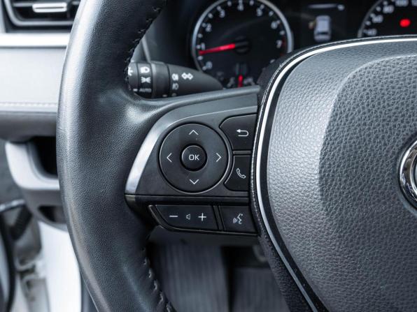 Toyota RAV4 V (XA50) с пробегом 2020 года, цена 3 930 000 рублей, 61650 км, внедорожник, Автокод Объявления
