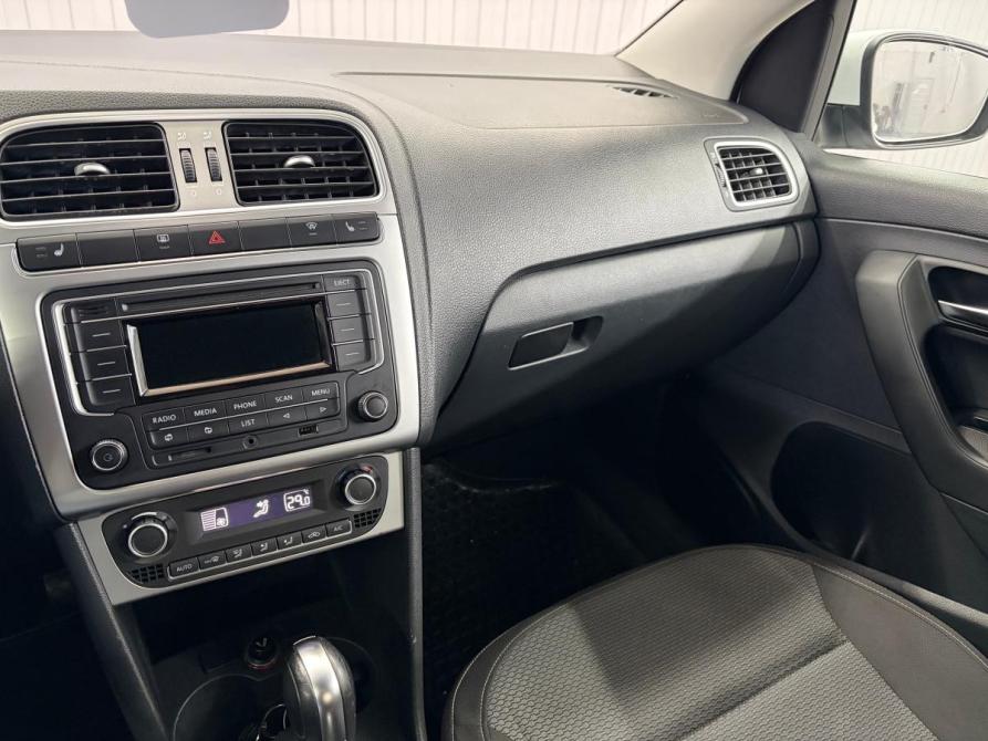 Volkswagen Polo V Рестайлинг Краснодар  - изображение 11