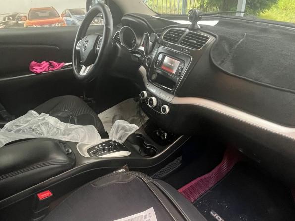 Dodge Journey I Рестайлинг с пробегом 2015 года, цена 1 349 000 рублей, 152745 км, внедорожник, Автокод Объявления