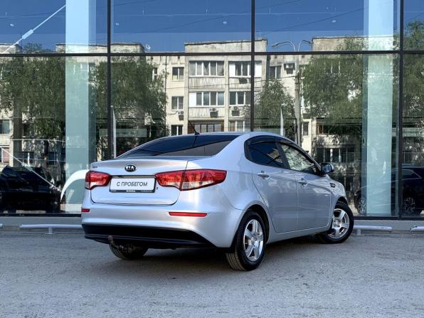 Kia Rio III Рестайлинг с пробегом 2015 года, цена 925 000 рублей, 131571 км, седан, Автокод Объявления