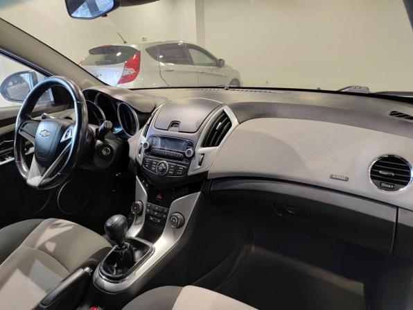 Chevrolet Cruze I Рестайлинг с пробегом 2013 года, цена 639 000 рублей, 248882 км, хэтчбек, Автокод Объявления