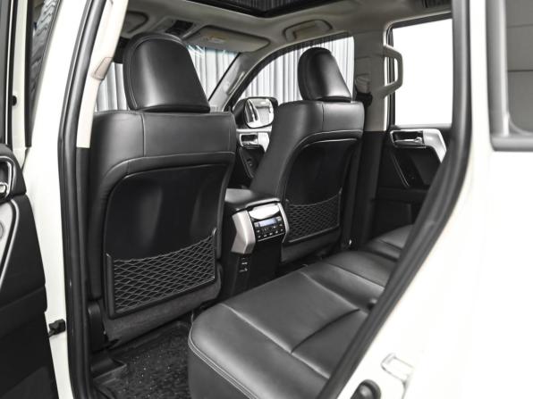 Toyota Land Cruiser Prado 150 Series Рестайлинг 3 с пробегом 2021 года, цена 6 440 000 рублей, 75622 км, внедорожник, Автокод Объявления