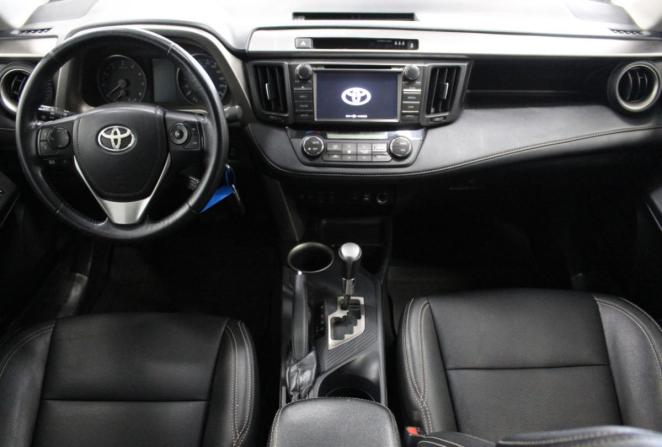 Toyota RAV4 IV (XA40) Рестайлинг с пробегом 2016 года, цена 1 850 000 рублей, 110720 км, внедорожник, Автокод Объявления