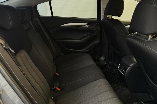 Mazda 6 III (GJ) Рестайлинг 2 с пробегом 2018 года, цена 1 995 000 рублей, 123361 км, седан, Автокод Объявления