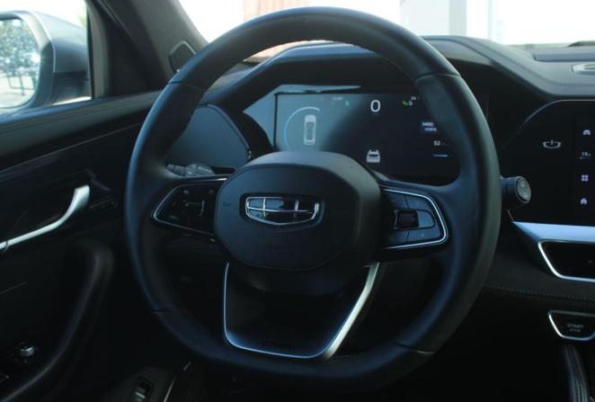 Geely Monjaro I с пробегом 2024 года, цена 3 390 000 рублей, 86755 км, внедорожник, Автокод Объявления