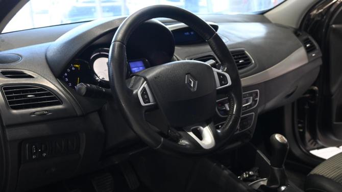 Renault Fluence I с пробегом 2012 года, цена 680 000 рублей, 220900 км, седан, Автокод Объявления