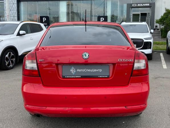 Skoda Octavia II (A5) Рестайлинг с пробегом 2012 года, цена 590 000 рублей, 283700 км, лифтбек, Автокод Объявления