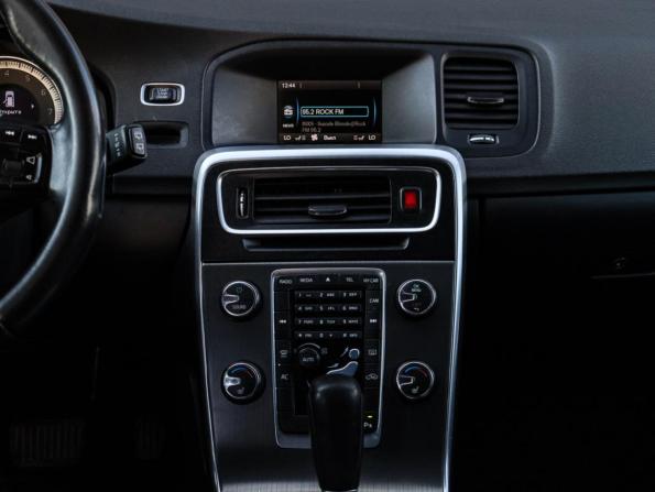 Volvo V60 I с пробегом 2011 года, цена 728 000 рублей, 270560 км, универсал, Автокод Объявления