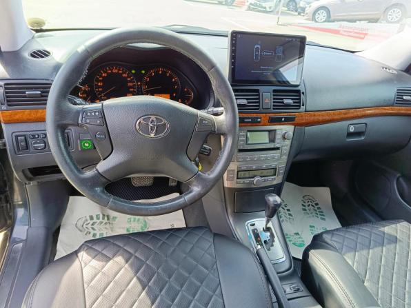 Toyota Avensis II Рестайлинг с пробегом 2006 года, цена 650 000 рублей, 297791 км, седан, Автокод Объявления