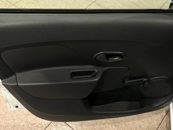 Renault Sandero II Рестайлинг с пробегом 2019 года, цена 869 000 рублей, 107262 км, хэтчбек, Автокод Объявления
