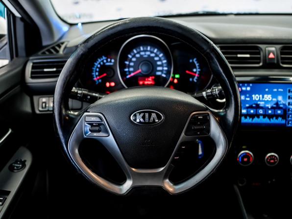 Kia Rio III Рестайлинг с пробегом 2016 года, цена 880 000 рублей, 207700 км, седан, Автокод Объявления