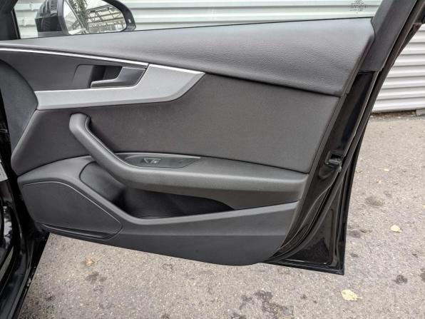 Audi A4 V (B9) с пробегом 2018 года, цена 3 040 000 рублей, 90059 км, универсал, Автокод Объявления