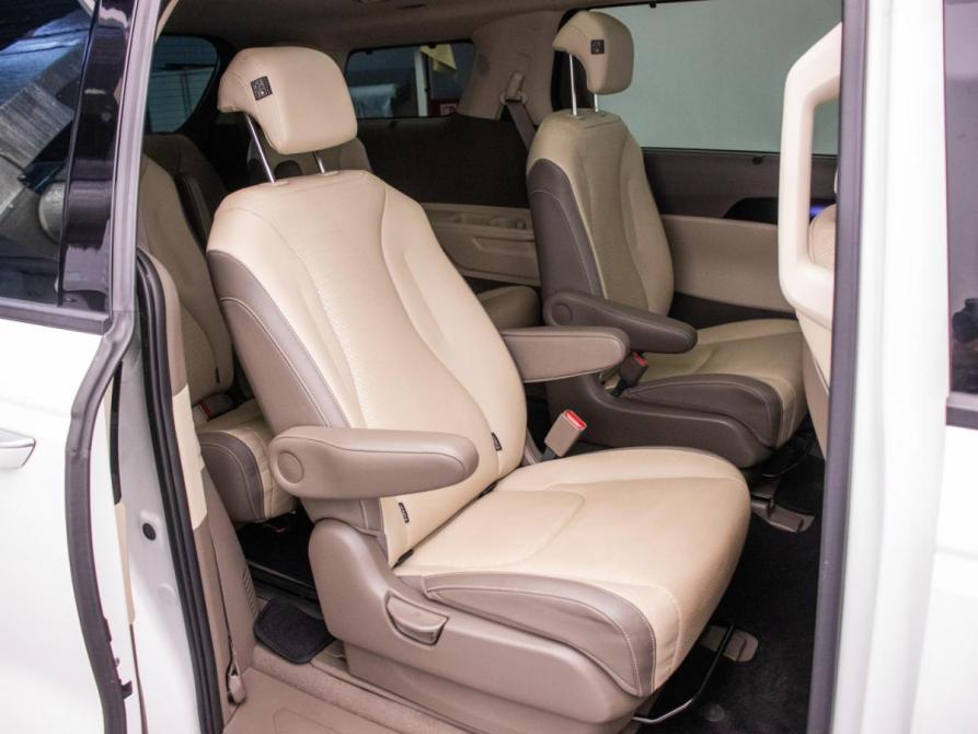 Kia Carnival IV Москва  - изображение 11