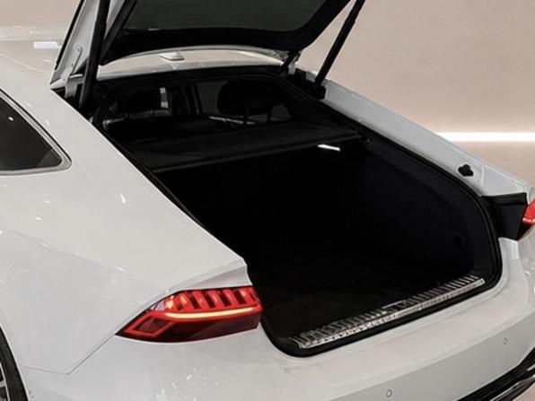 Audi A7 II (4K) с пробегом 2021 года, цена 6 950 000 рублей, 80000 км, лифтбек, Автокод Объявления