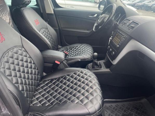 Skoda Yeti I с пробегом 2013 года, цена 800 000 рублей, 129034 км, внедорожник, Автокод Объявления
