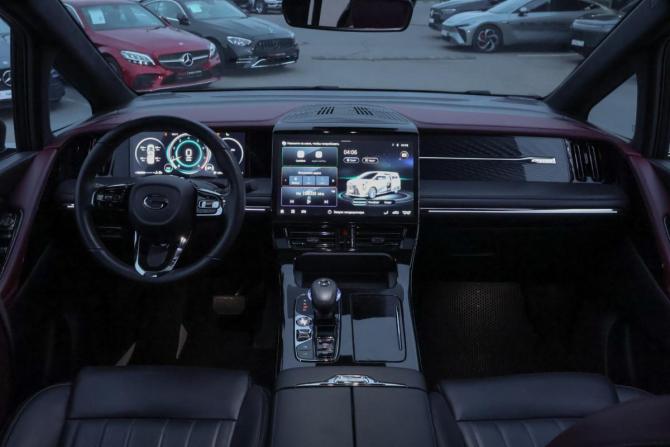 GAC M8 с пробегом 2023 года, цена 3 870 000 рублей, 64498 км, минивэн, Автокод Объявления