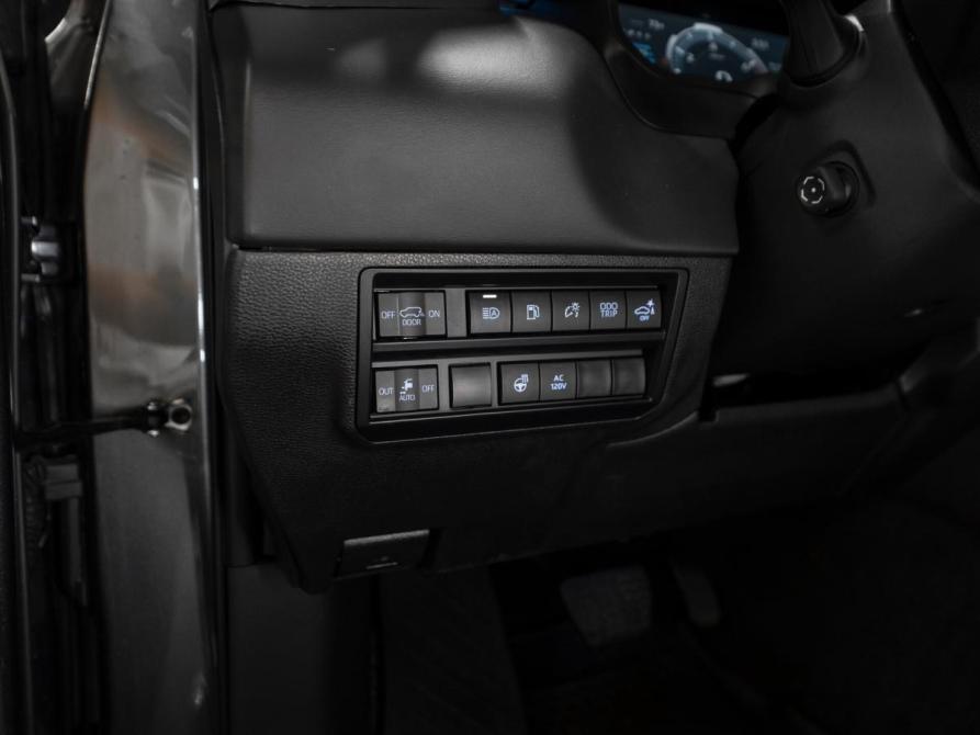 Toyota Sequoia III Москва  - изображение 23