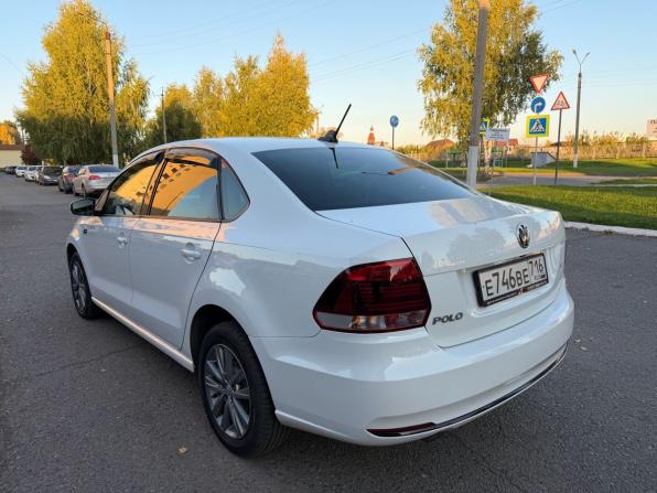 Volkswagen Polo V Рестайлинг с пробегом 2020 года, цена 1 169 900 рублей, 122000 км, седан, Автокод Объявления