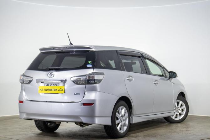 Toyota Wish II Рестайлинг с пробегом 2013 года, цена 1 529 000 рублей, 183042 км, минивэн, Автокод Объявления