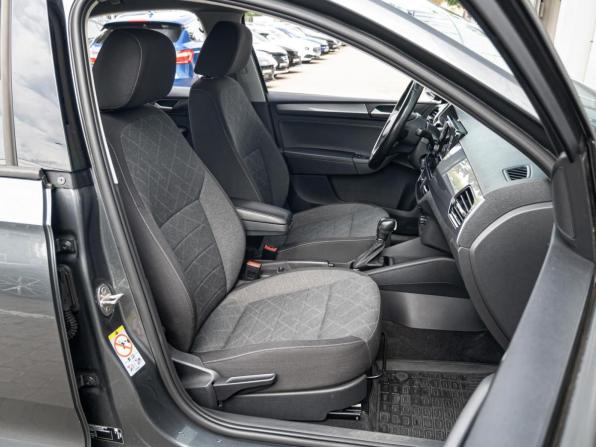 Volkswagen Polo VI с пробегом 2021 года, цена 1 625 000 рублей, 89105 км, лифтбек, Автокод Объявления