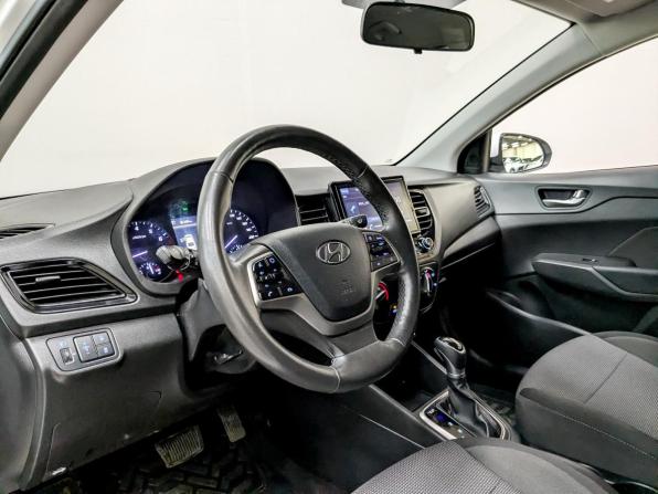 Hyundai Solaris II Рестайлинг с пробегом 2021 года, цена 1 450 000 рублей, 87883 км, седан, Автокод Объявления