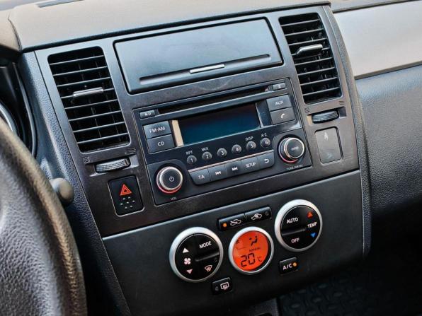 Nissan Tiida I Рестайлинг с пробегом 2013 года, цена 820 000 рублей, 155898 км, седан, Автокод Объявления