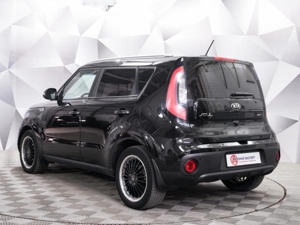 Kia Soul II Рестайлинг с пробегом 2017 года, цена 1 644 000 рублей, 105000 км, хэтчбек, Автокод Объявления