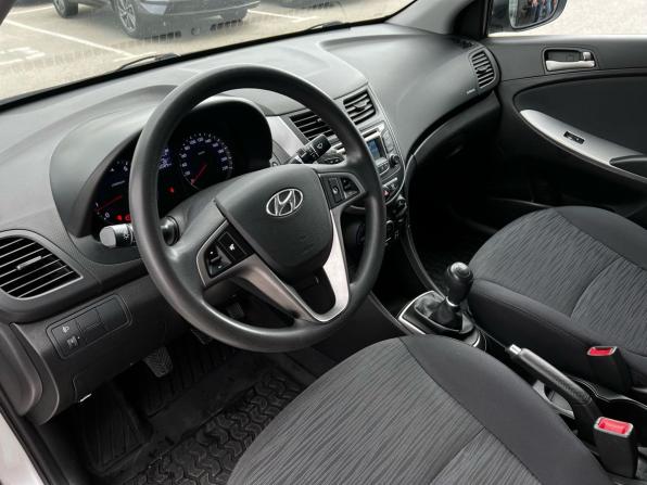 Hyundai Solaris I Рестайлинг с пробегом 2016 года, цена 1 187 000 рублей, 96583 км, седан, Автокод Объявления