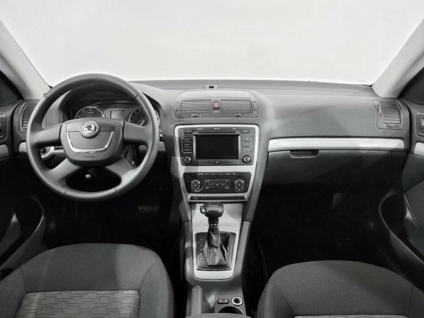 Skoda Octavia II (A5) Рестайлинг с пробегом 2012 года, цена 780 000 рублей, 206937 км, лифтбек, Автокод Объявления