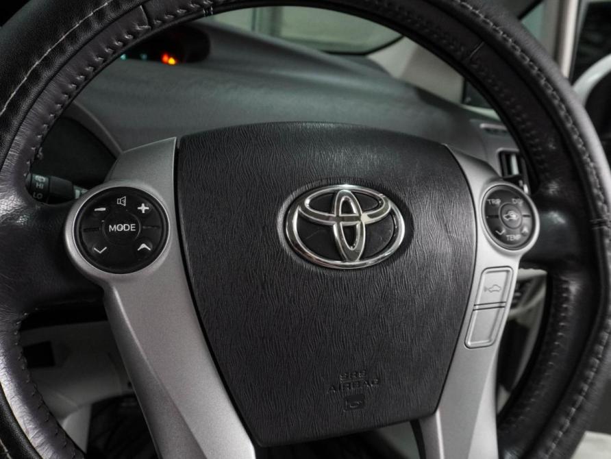 Toyota Prius III (XW30) Воронеж  - изображение 16