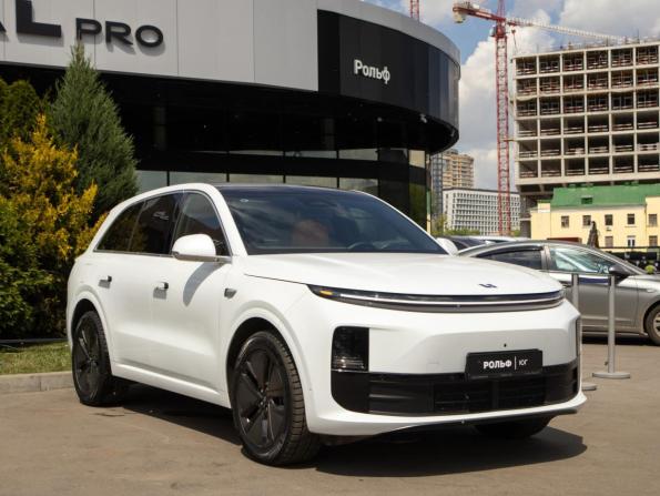 Li Auto (Lixiang) L6 с пробегом 2024 года, цена 5 198 000 рублей, 6455 км, внедорожник, Автокод Объявления