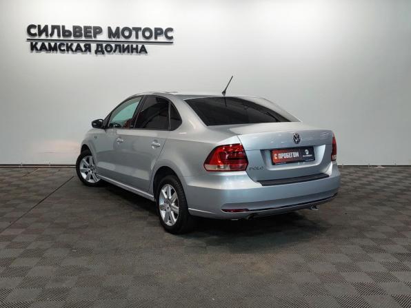 Volkswagen Polo V Рестайлинг с пробегом 2016 года, цена 970 000 рублей, 152028 км, седан, Автокод Объявления
