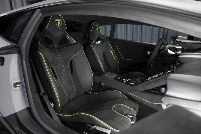 Новый Lamborghini Huracán I Рестайлинг 2024 года, цена 42 900 000 рублей, купе, Автокод Объявления
