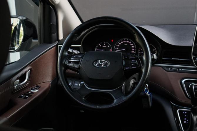 Hyundai Grand Starex I Рестайлинг 2 с пробегом 2019 года, цена 3 700 000 рублей, 156167 км, минивэн, Автокод Объявления