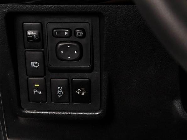 Toyota Land Cruiser Prado 150 Series Рестайлинг 1 с пробегом 2016 года, цена 3 750 000 рублей, 211529 км, внедорожник, Автокод Объявления